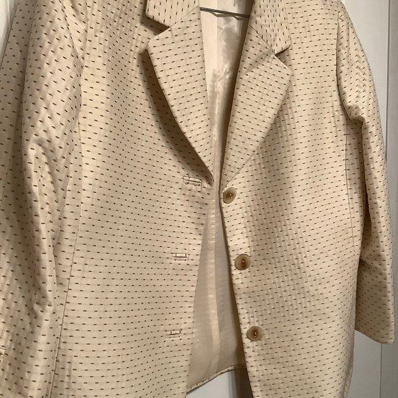 Dana Buchman Petite Skirt Suit - Picture 3 of 8